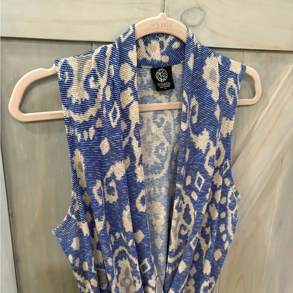 bobeau Tops - Bobeau Blue and Tan Sleeveless Top